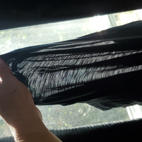 2/$5 American Eagle Wide Neck Top - Picture 4 of 4